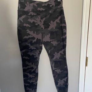 Army print leggings